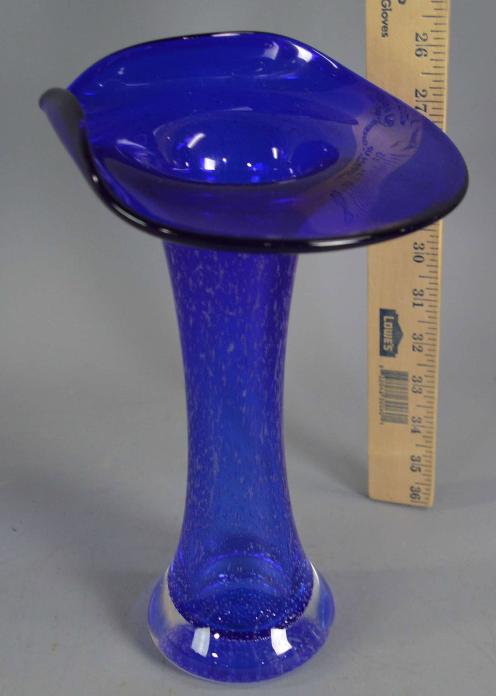 Hut Jakob Tasice Czech Art Glass Vase: Hut Jakob Tasice Czech Art Glass Vase