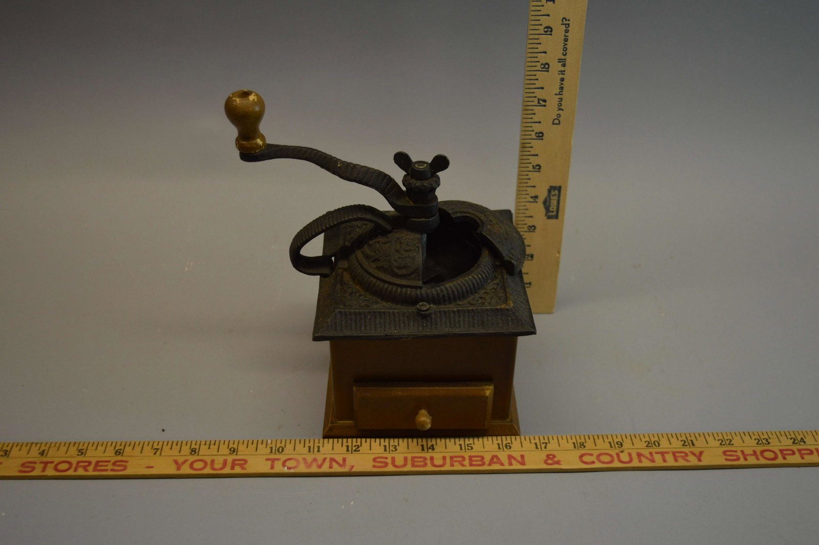 Cast Iron Coffee Mill: Cast Iron Coffee Mill