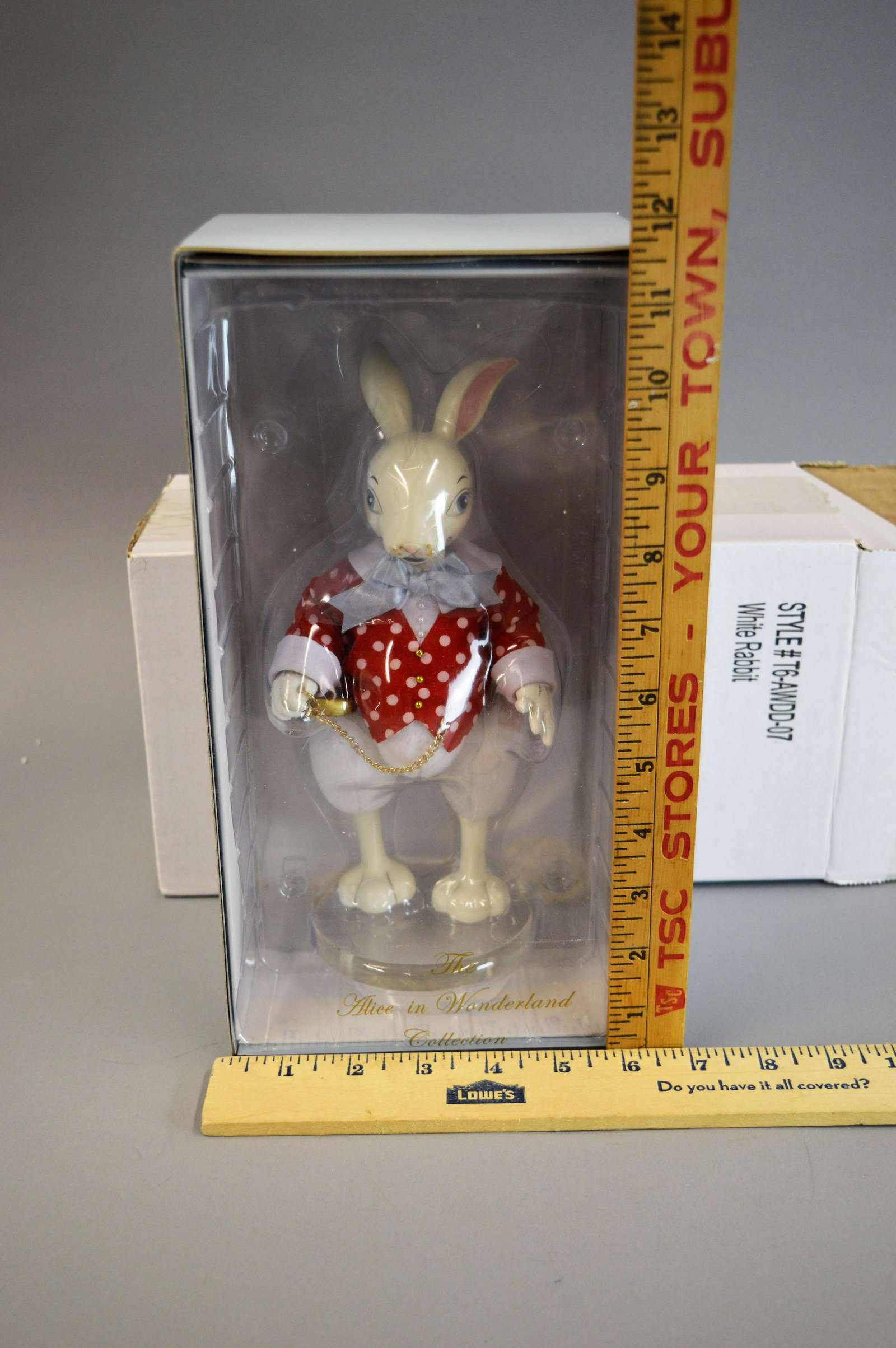 Tonner Alice In Wonderland White Rabbit Doll: Tonner Alice In Wonderland White Rabbit Doll
