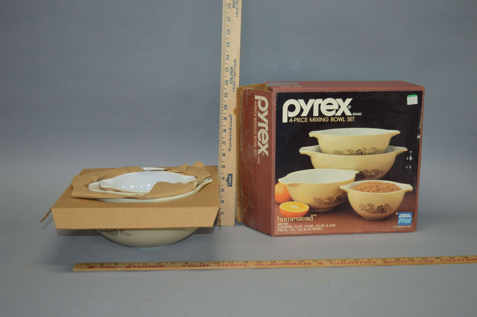 Pyrex Homestead 4 Piece Mixing Bowl Set: Pyrex Homestead 4 Piece Mixing Bowl Set