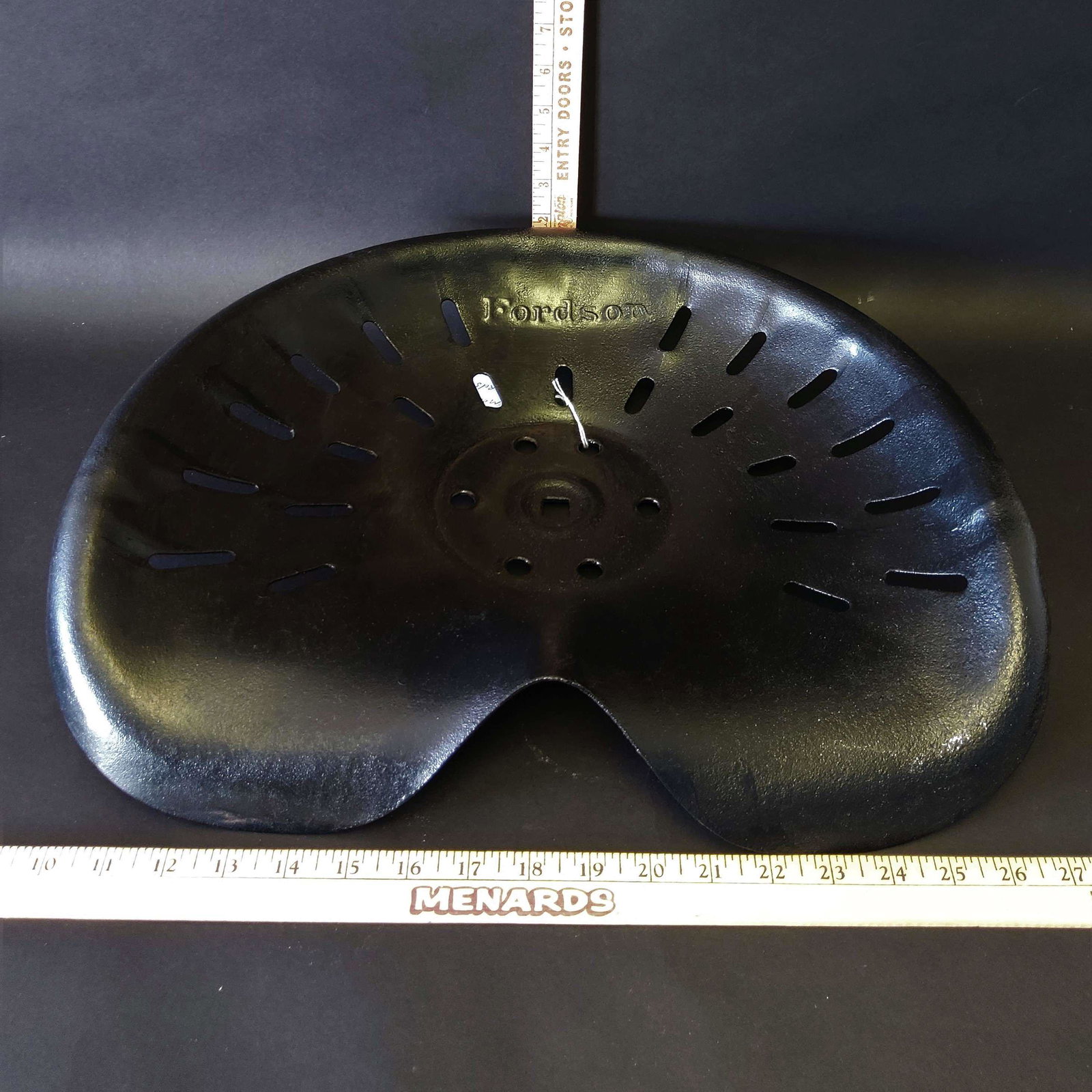Fordson Tractor Seat: A Fordson tractor seat. Please review the images for condition and dimensions.