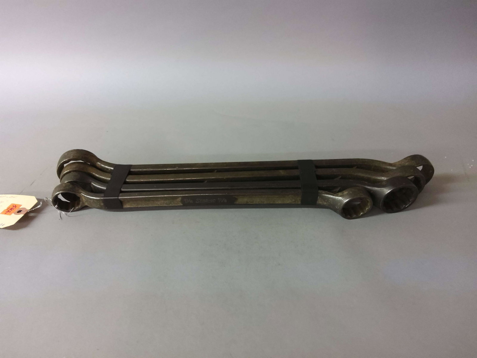 4 Snap-On Wrenches: 4 Snap-On wrenches. Please review the images for condition and dimensions.