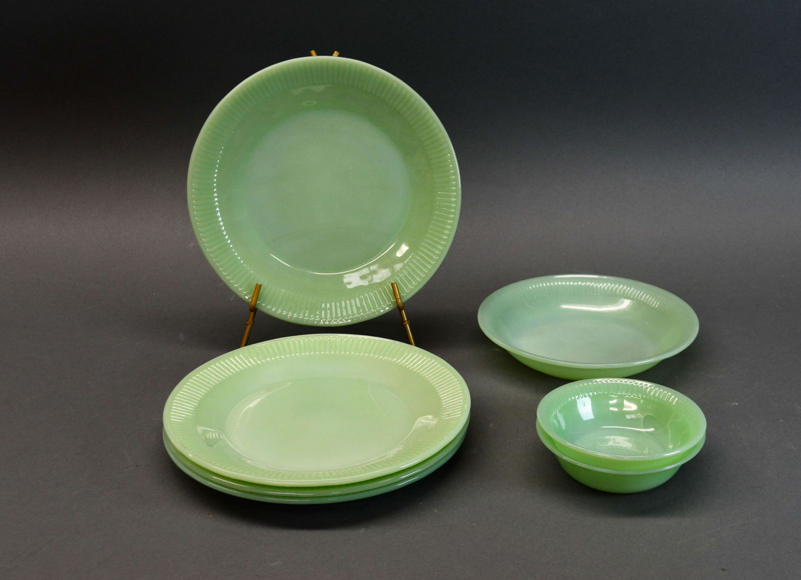 7 Pieces Of Fire King Jadeite "Jane Ray" (1 of 5)