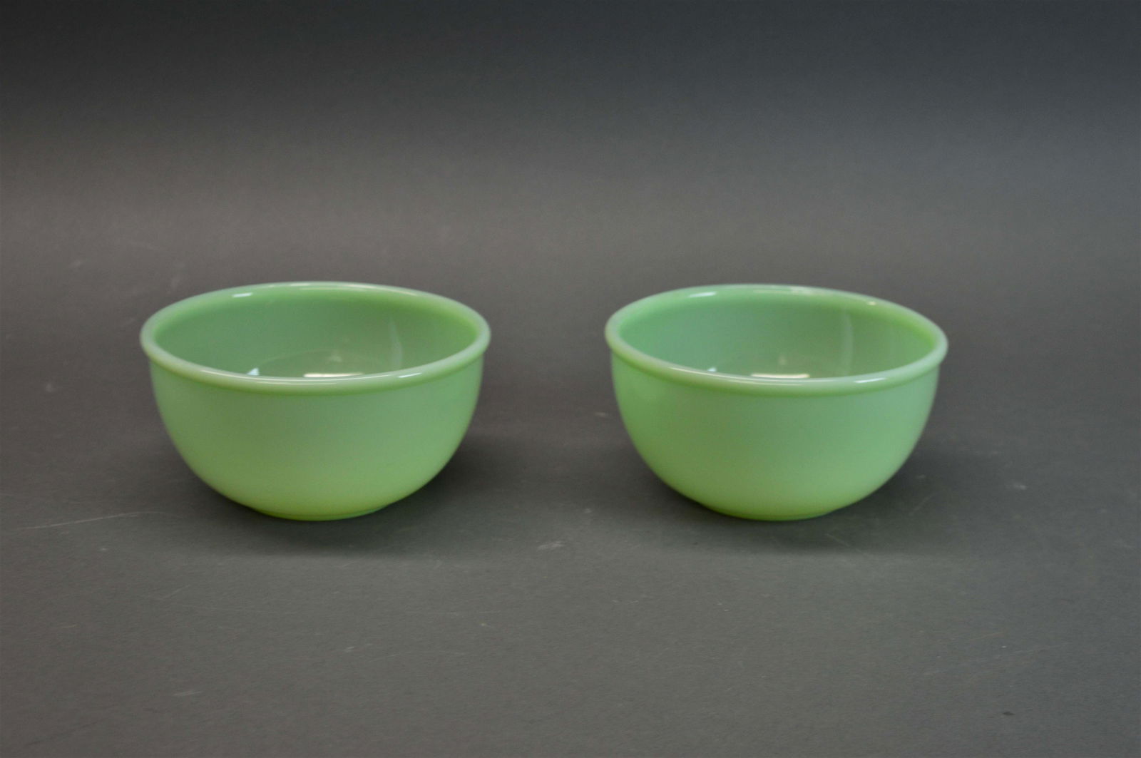 2 Fire King Jadeite Beaded Edge 6" Mixing Bowls (1 of 3)