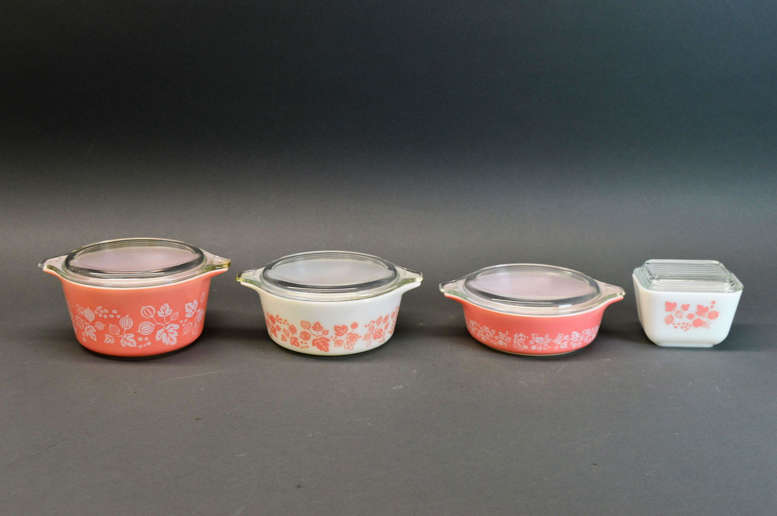 4 Pyrex Gooseberry Refrigerator Dishes (1 of 4)