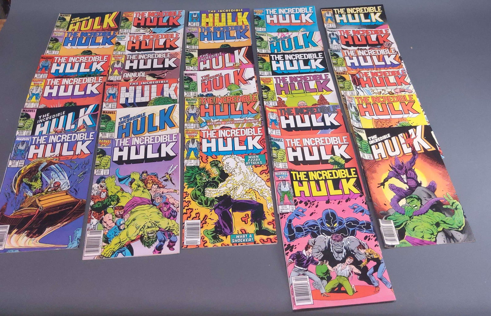 31 Marvel The Incredible Hulk Comic Books (1 of 5)