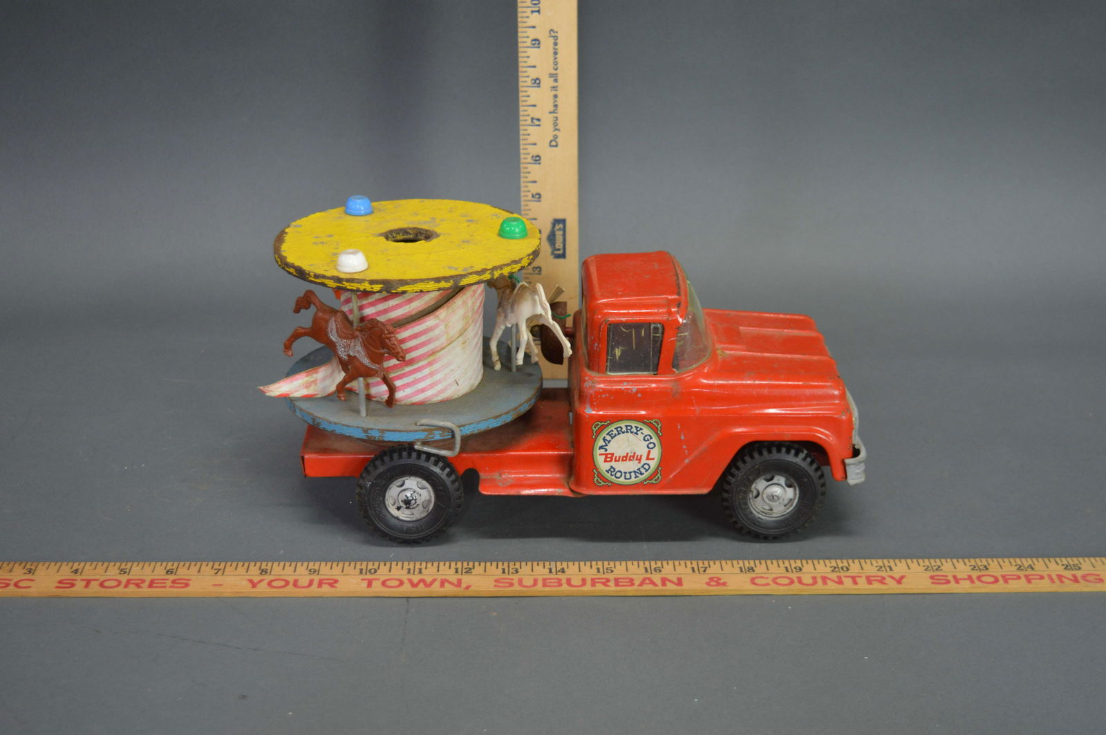 Buddy L Merry Go Round Truck (1 of 4)