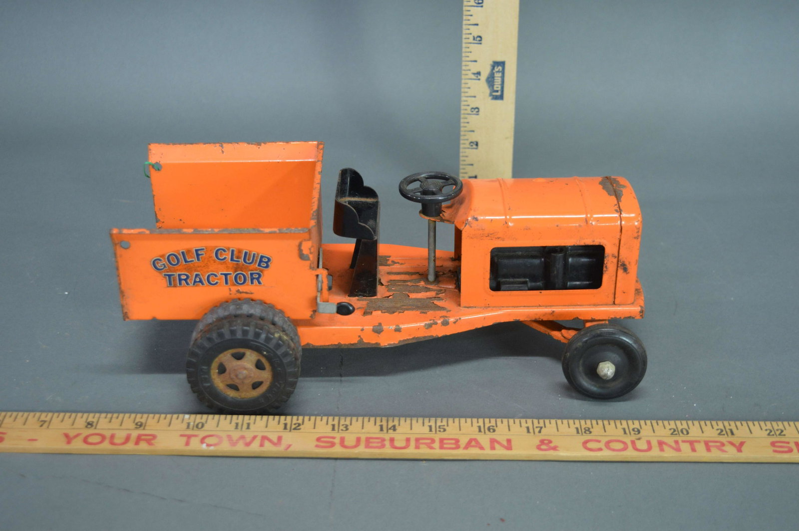 1961 Tonka Golf Club Tractor: A 1961 Tonka Golf Club tractor.