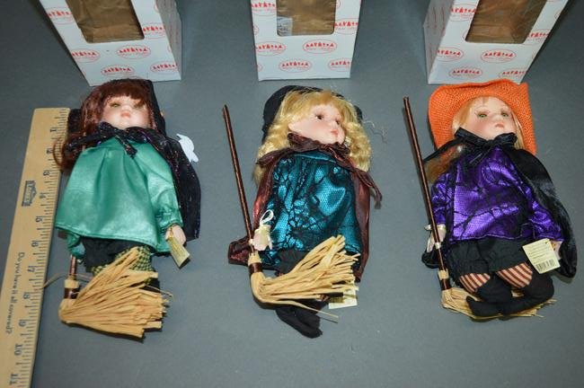 3 Show Stoppers Teenie Witch Dolls (1 of 6)
