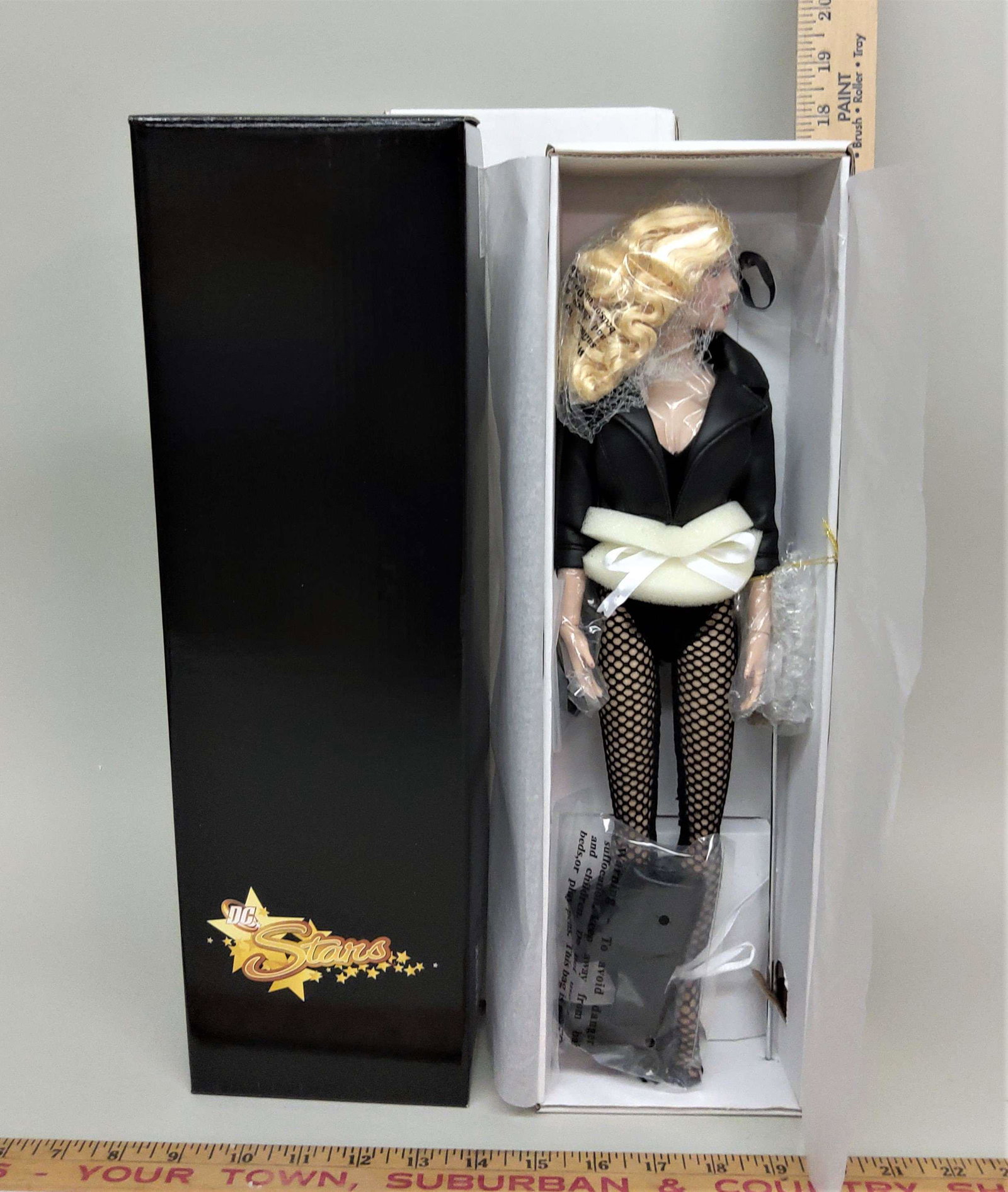 Tonner DC Stars Black Canary Doll: A Tonner DC Stars Black Canary doll.