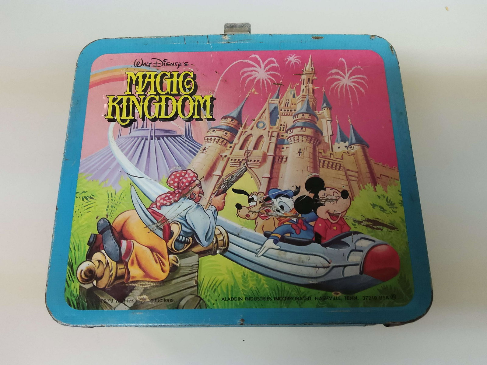1979 Aladdin Walt Disney Lunch Box w/Thermos: A 1979 Aladdin "Walt Disney's Magic Kingdom" lunch box with thermos.