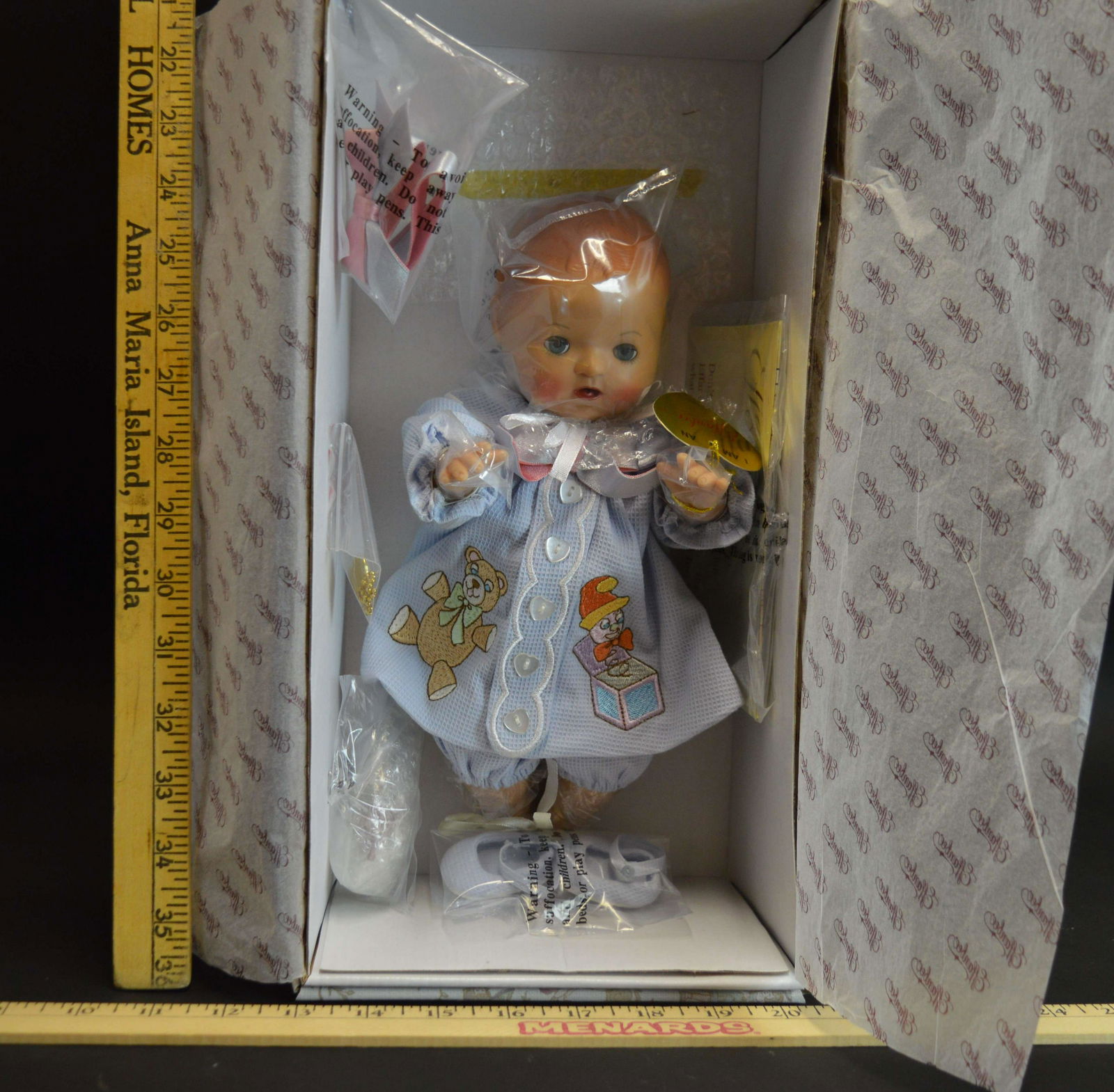 Effanbee Dy-Dee Dreams Doll: An Effanbee Dy-Dee Dreams doll. E5-D11D-10-002