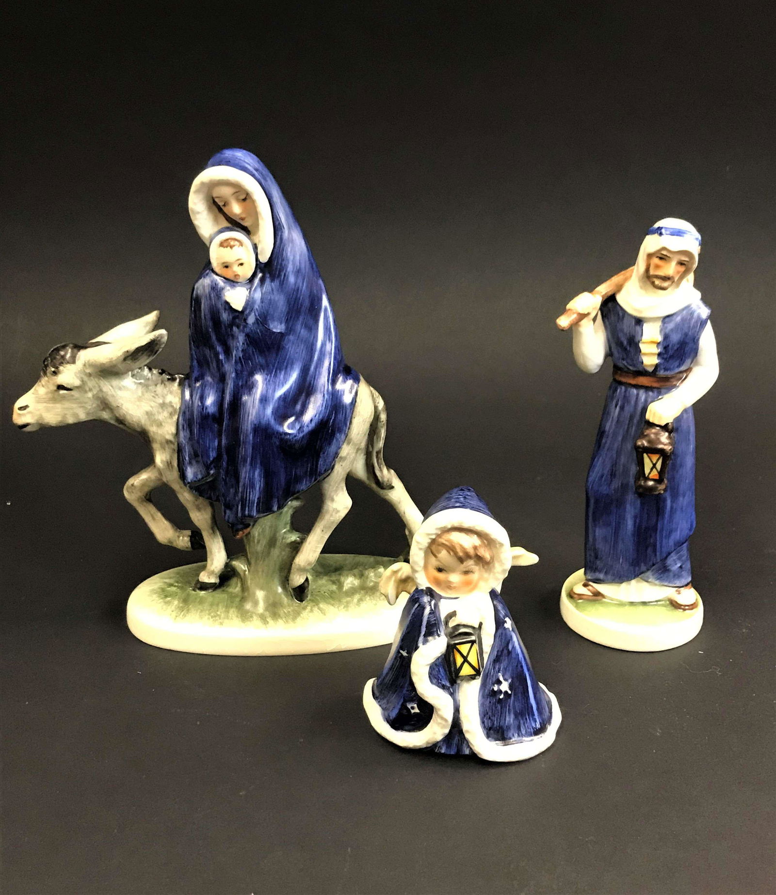 3 Goebel Porcelain Robson Nativity Figurines: 3 Goebel porcelain Robson nativity figurines.