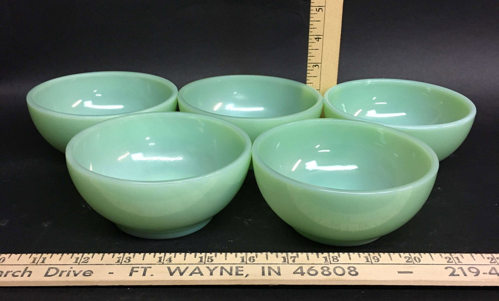 5 Vintage Fire King Jadeite Cereal Bowls: 5 vintage Fire King Jadeite cereal bowls.