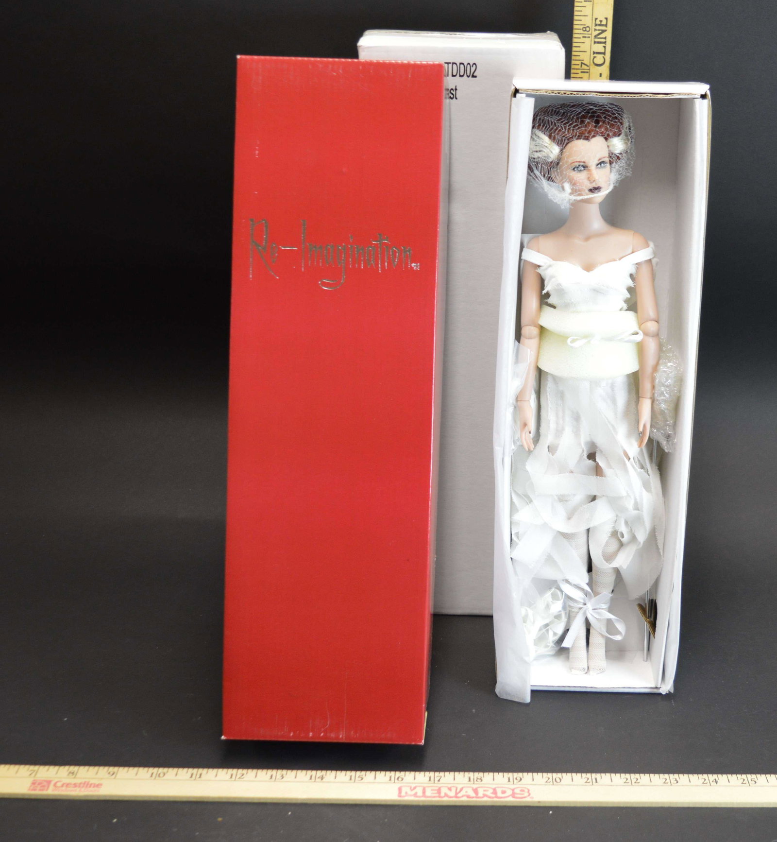 Tonner Re-Imagination Mummy Dearest Doll: A Tonner Re-Imagination "Mummy Dearest" doll.