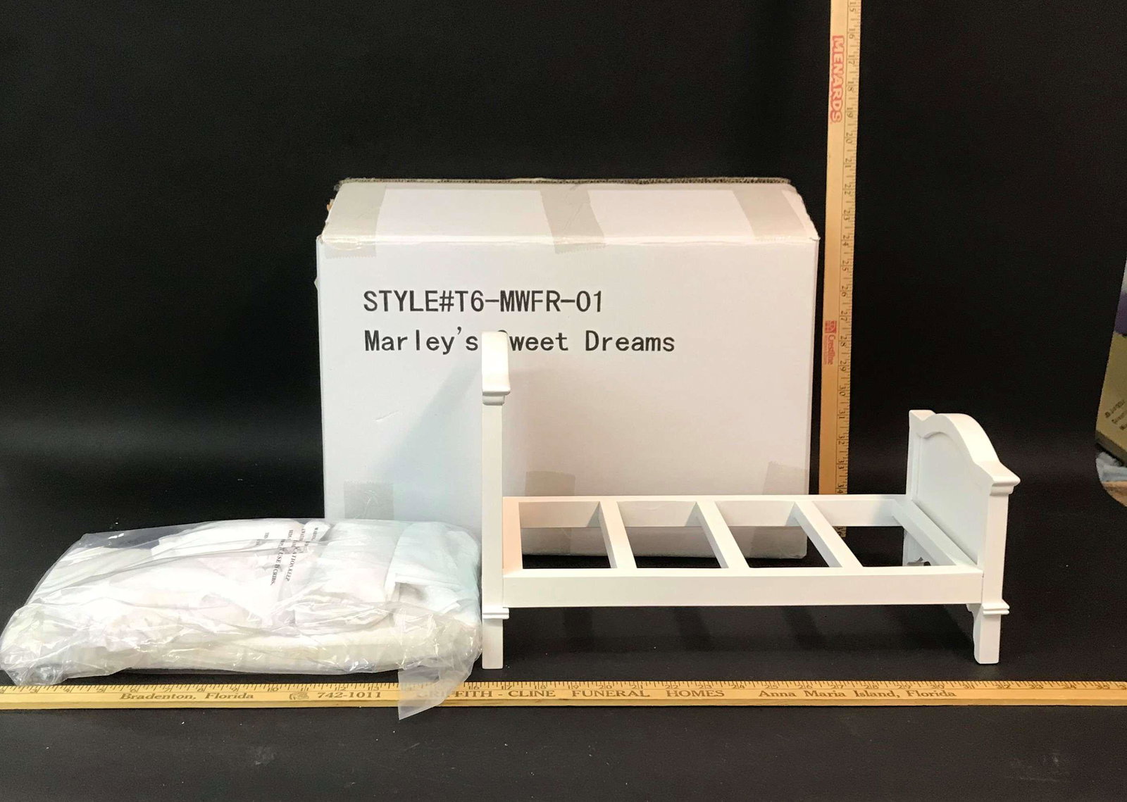 Tonner Marley's Sweet Dreams Doll Crib: A Tonner "Marley's Sweet Dreams" doll crib. T6-MWFR-01