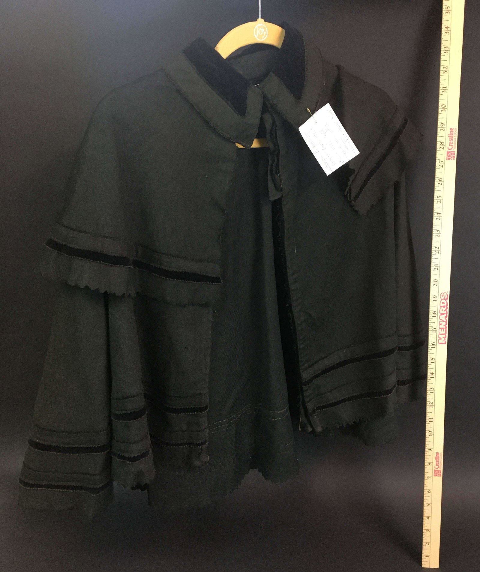 Victorian/Edwardian Era Wool Cape: A Victorian/Edwardian era wool cape.