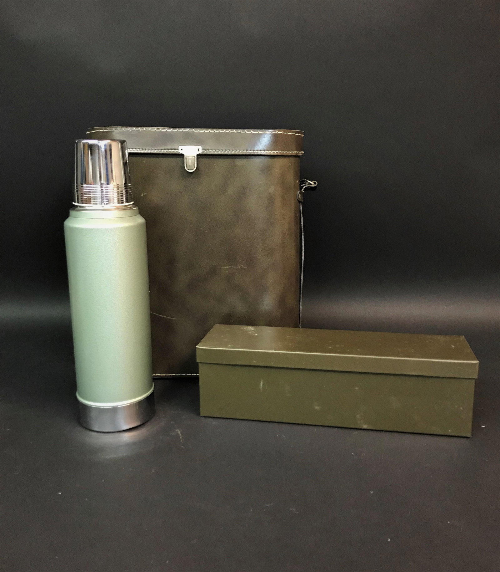 Vintage Aladdin Stanley Thermos & Lunchbox Set: A vintage Aladdin Stanley thermos and lunchbox set.