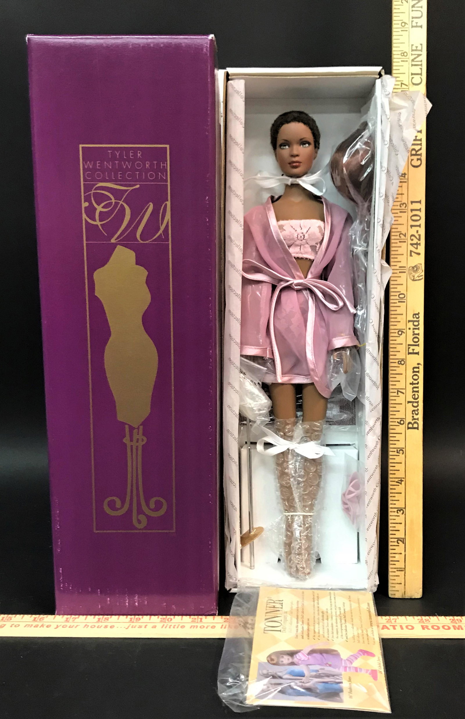 Tonner Tyler Wentworth Tyler Trends Esme Doll: A Tonner Tyler Wentworth "Tyler Trends - Esme" doll. T5-TWBD-02