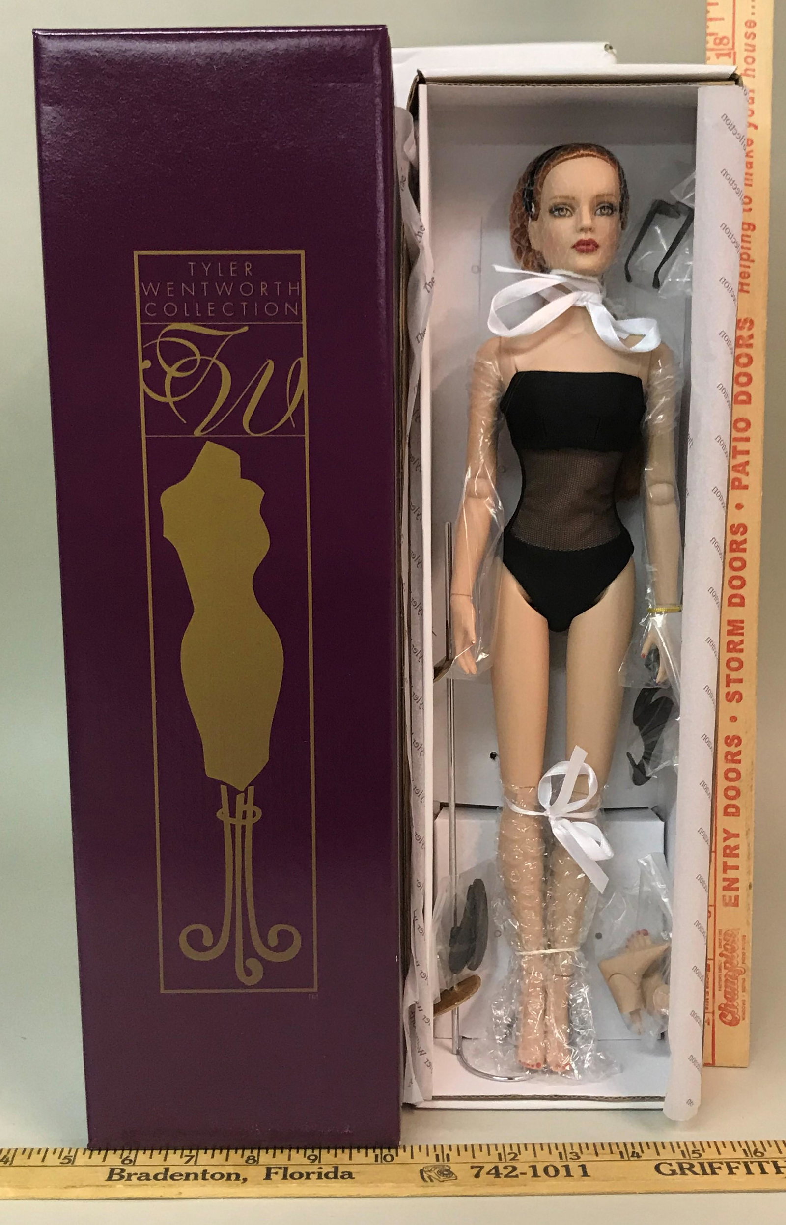 Tonner Tyler Wentworth Basic Black Sydney Chase Doll: A Tonner Tyler Wentworth "Basic Black Sydney Chase" doll. T7-TWBD-02