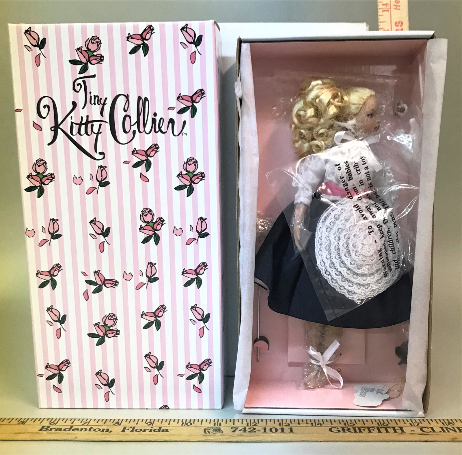 Tonner Tiny Kitty Collier Afternoon Out Doll: A Tonner Tiny Kitty Collier "Afternoon Out" doll. T7-KTDD-01