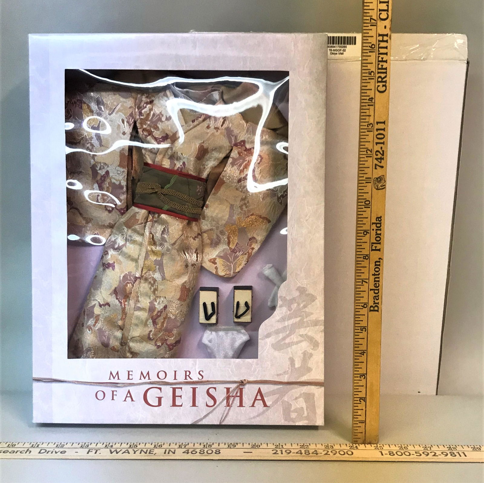 Tonner Memoirs of a Geisha Okiya Visit Doll Clothing: A Tonner Memoirs of a Geisha "Okiya Visit" doll clothing set.