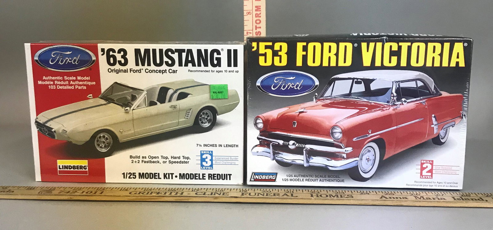 2 Lindberg 1:25 Model Kits '53 Ford Victoria '63: 2 Lindberg 1:25 model kits, including '53 Ford Victoria & '63 Mustang II