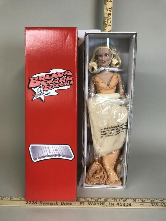 Effanbee Brenda Starr Reporter Egyptian Gold Doll: An Effanbee Brenda Starr Reporter "Egyptian Gold" doll. E7-BSDD-04