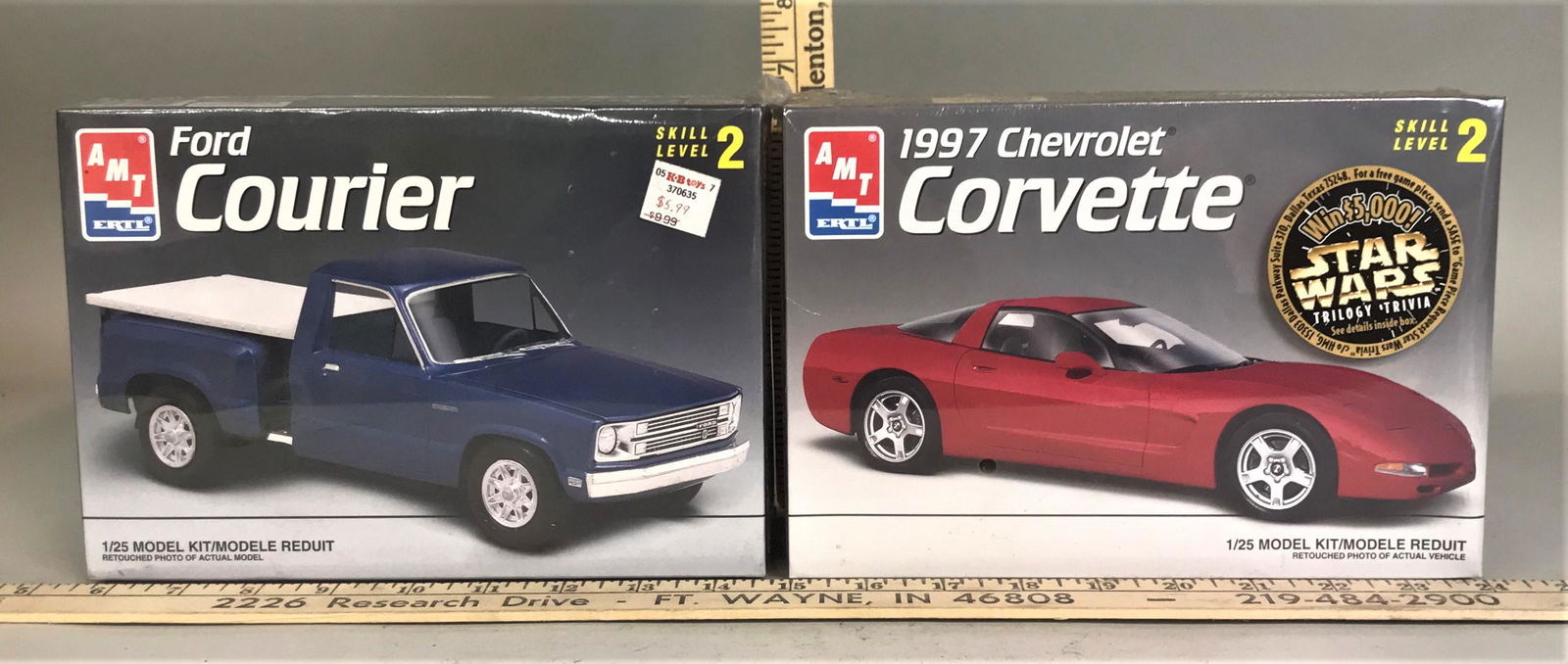 2 AMT Ertl 1:25 Model Kits '97 Corvette Ford Courier: 2 AMT Ertl 1:25 model kits including 1997 Chevrolet Corvette & Ford Courier