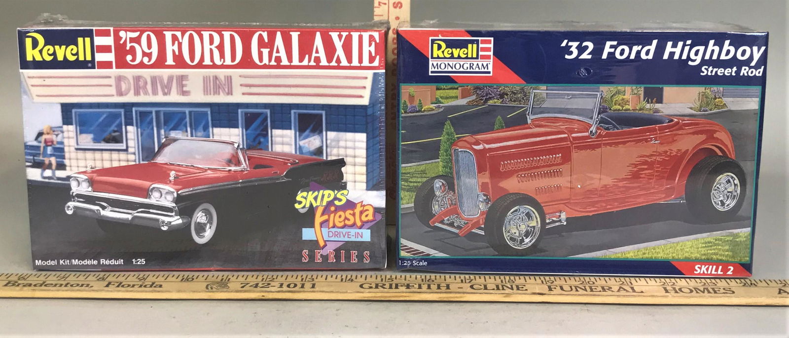 2 Revell 1:25 Model Kits '32 Ford Highboy '59 Ford: 2 Revell 1:25 model kits including '32 Ford Highboy Street Rod & '59 Ford Galaxie