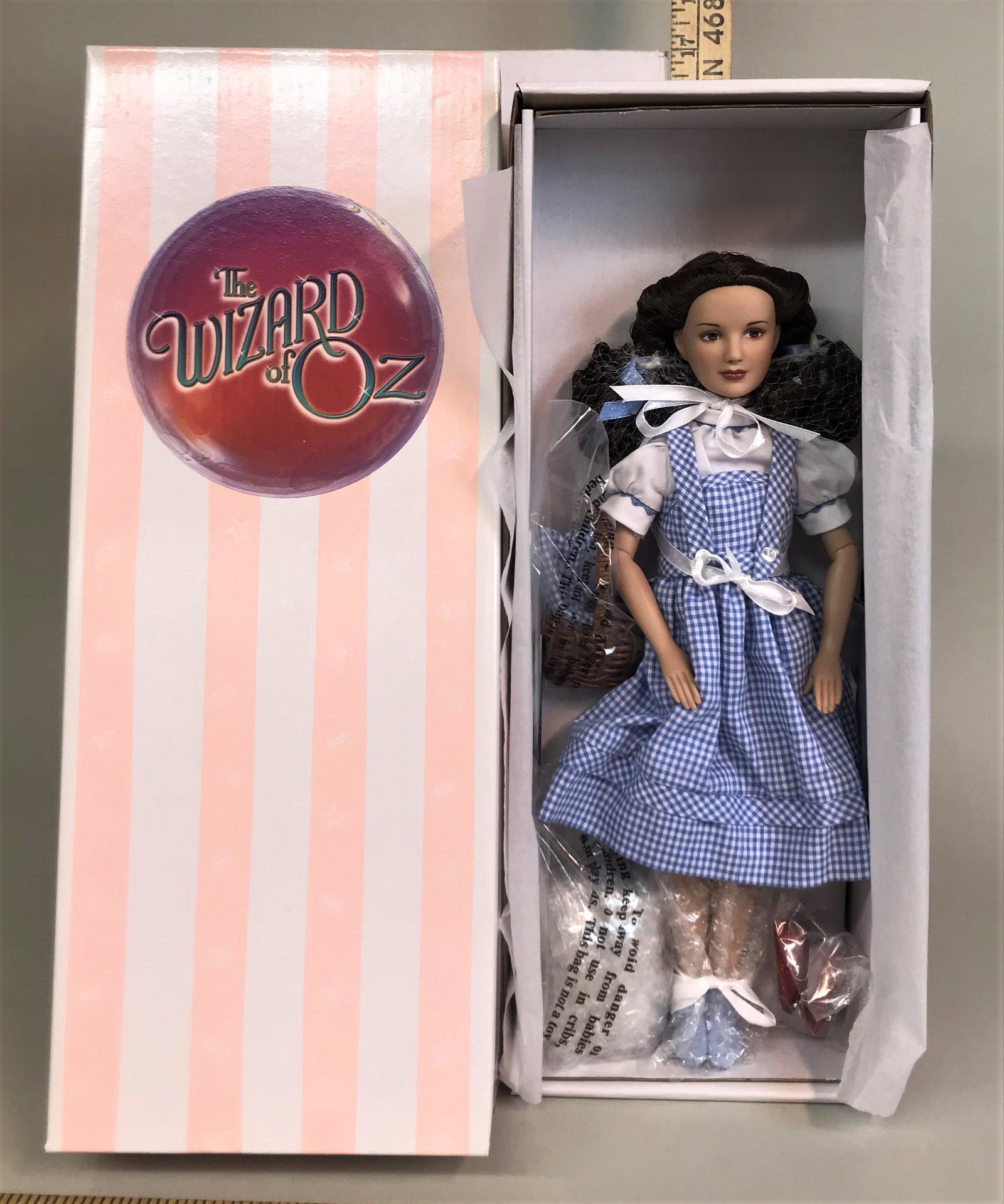 Tonner Wizard of Oz Dorothy Doll: A Tonner Wizard of Oz Dorothy doll. T5-Z16D-1D-001