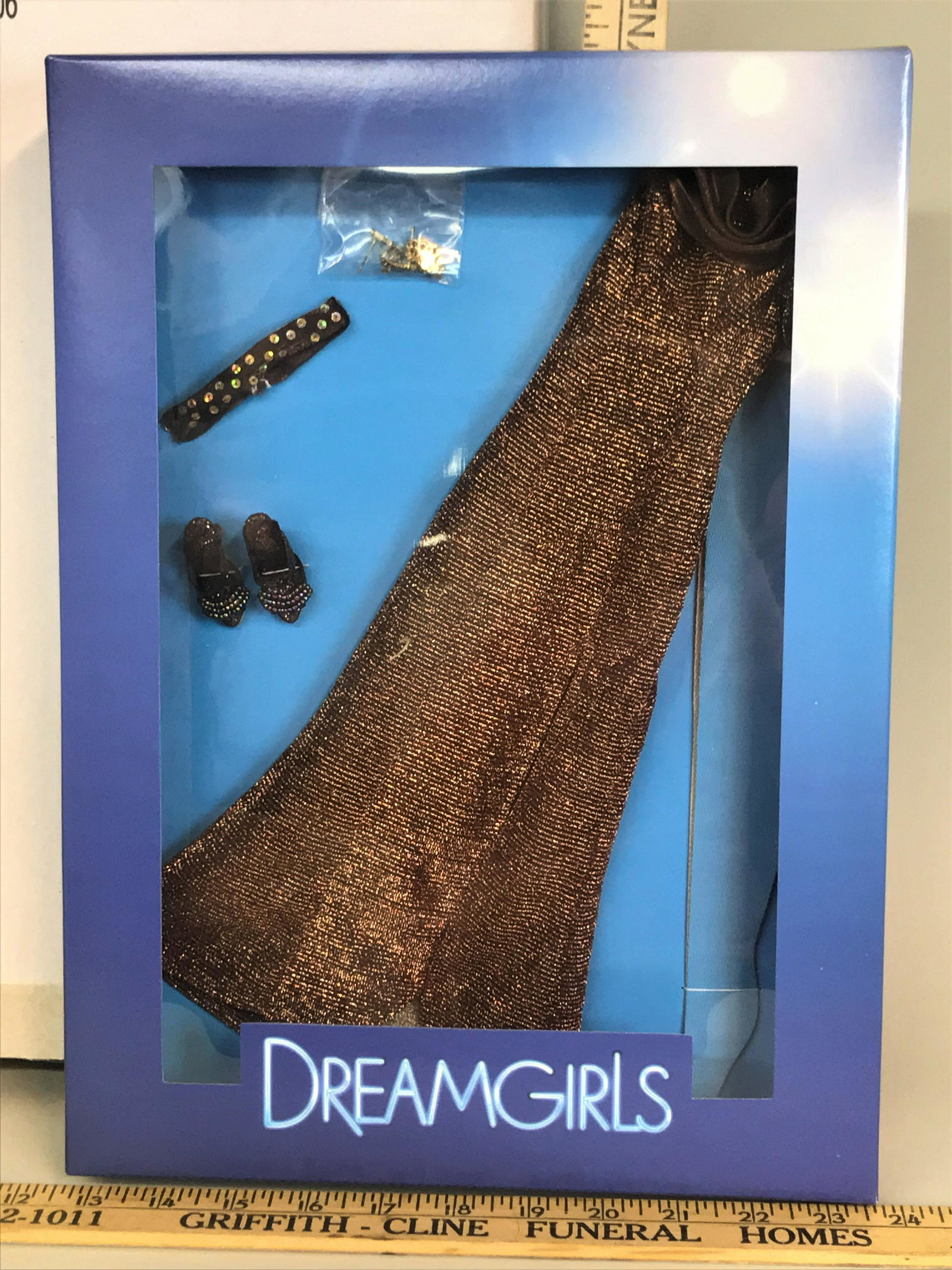 Tonner Dreamgirls Effie Doll Clothing Set: A Tonner Dreamgirls Effie (The Finale) doll clothing set. T6-DGOF-06