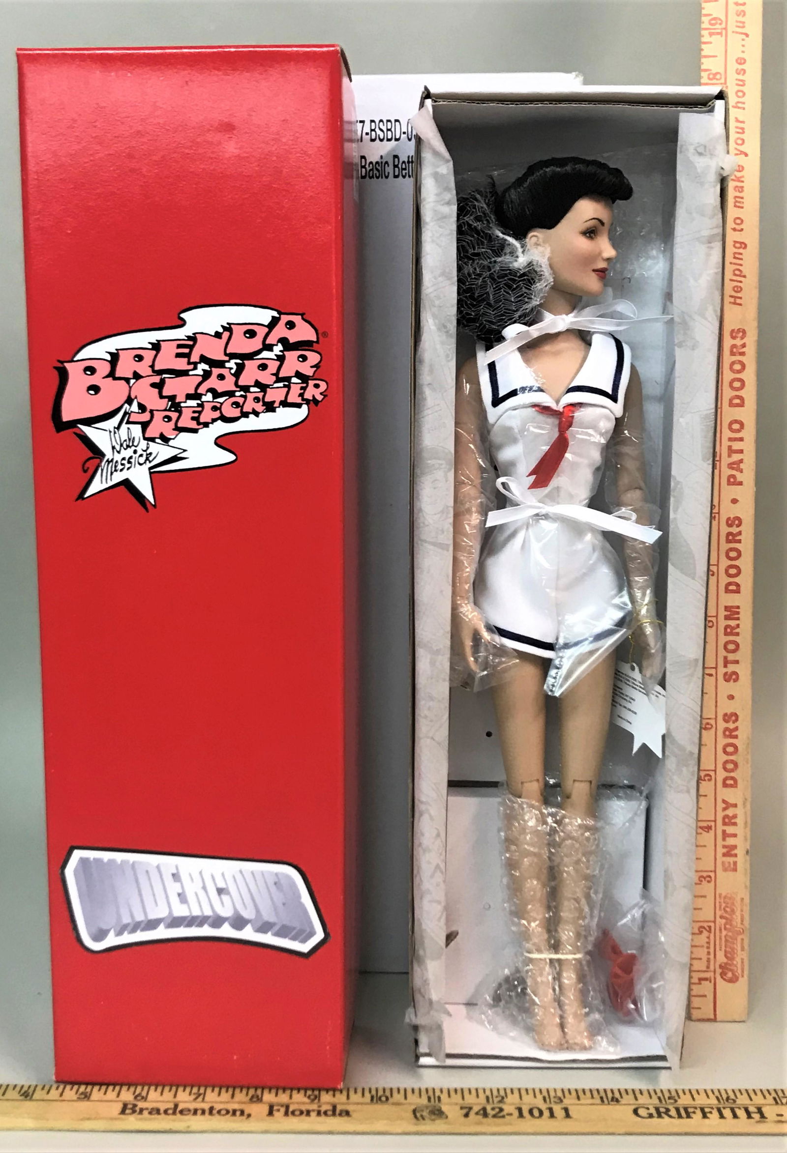 Effanbee Brenda Starr Reporter Basic Betty Ann Doll: An Effanbee Brenda Starr Reporter "High seas Basic Betty Ann" doll. E7-BSBD-03