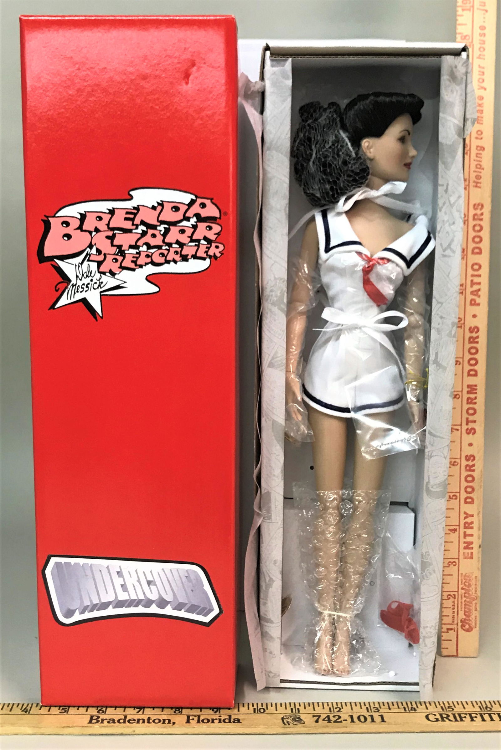 Effanbee Brenda Starr Reporter Basic Betty Ann Doll: An Effanbee Brenda Starr Reporter "High seas Basic Betty Ann" doll. E7-BSBD-03