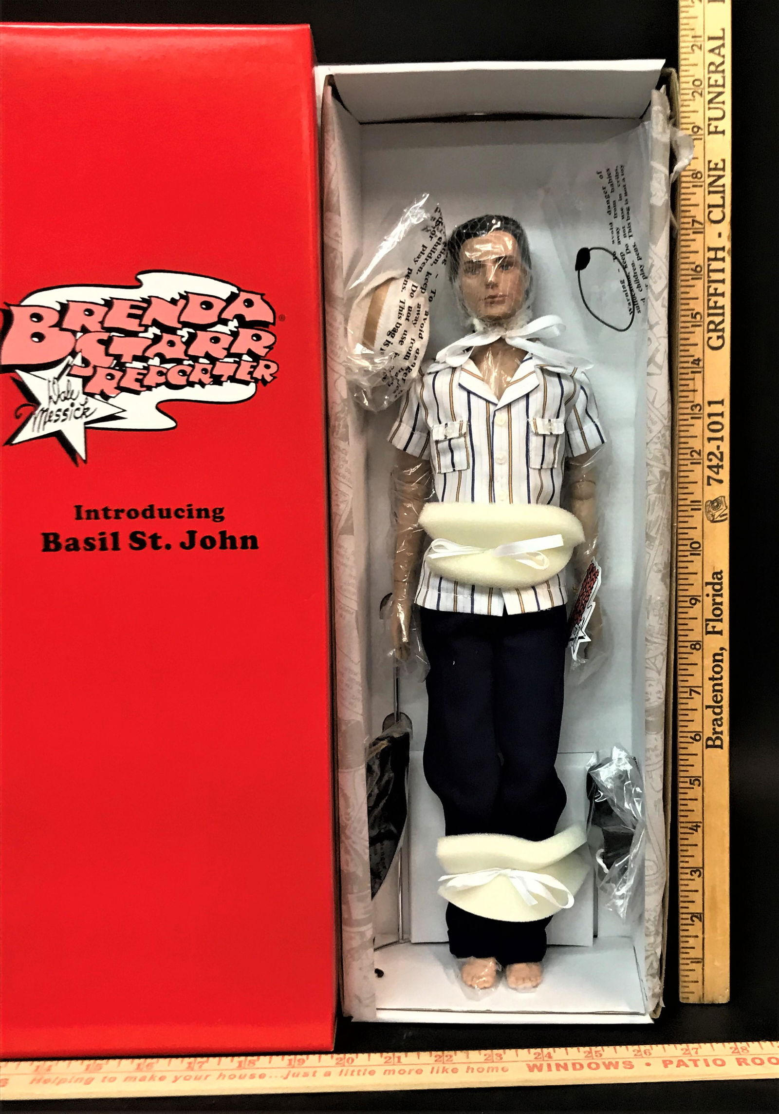 Effanbee Brenda Starr Reporter Havana St. John Doll: An Effanbee Brenda Starr Reporter "Introducing Basil St. John" Havana St. John doll. E7-SJDD-01