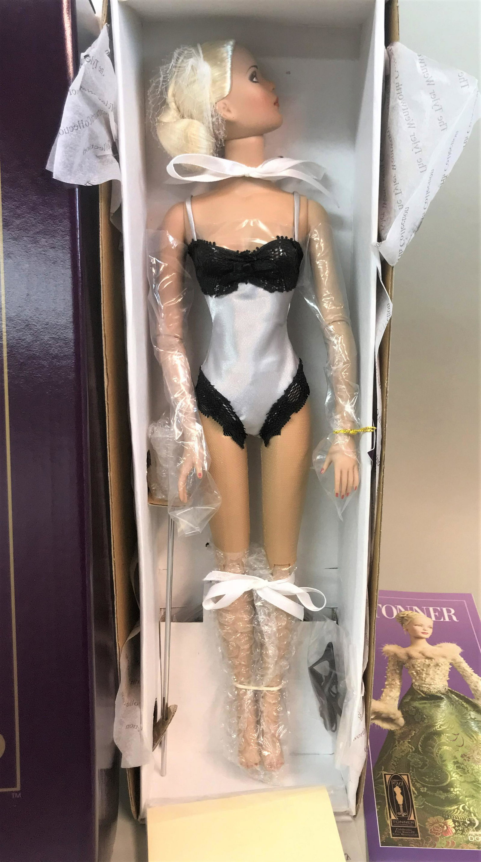 Tonner Doll- Tyler Wentworth- Ready to Wear Ultimate: Tonner Doll- Tyler Wentworth- Ready to Wear Ultimate Luxery-Platinum TW9418