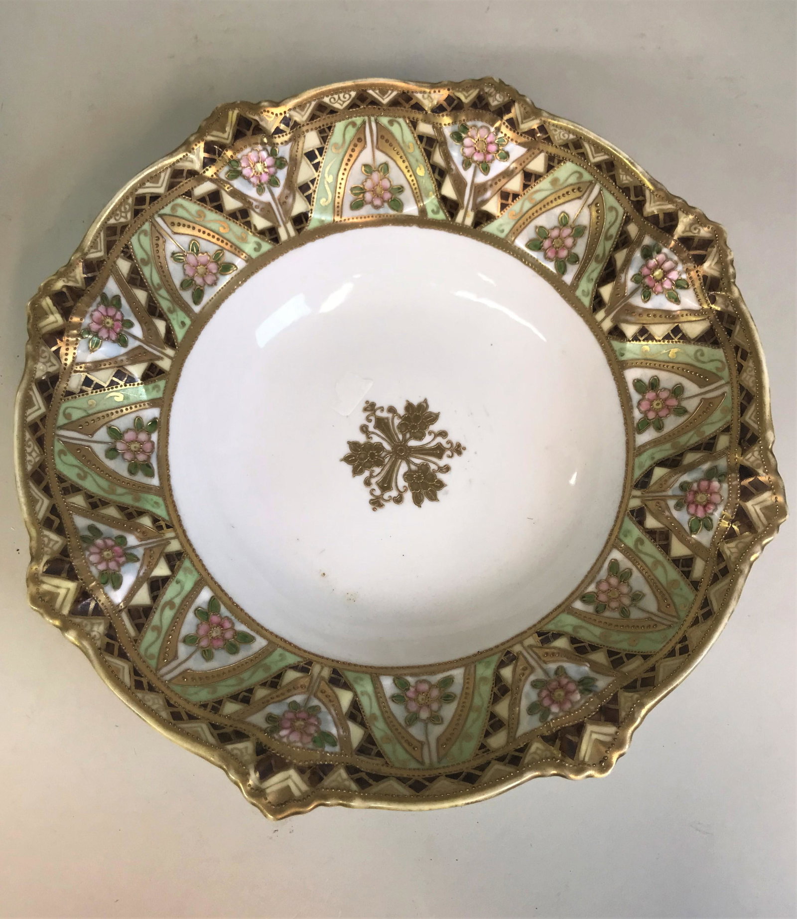 Nippon Porcelain Bowl: A Nippon porcelain bowl.