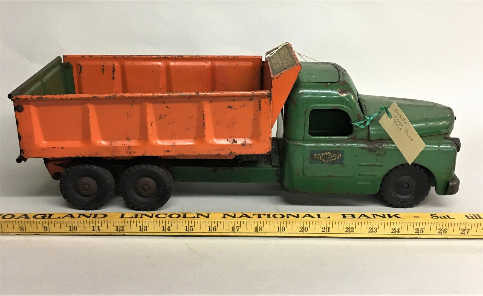 Structo Hydraulic Dump Truck: A Structo hydraulic dump truck.