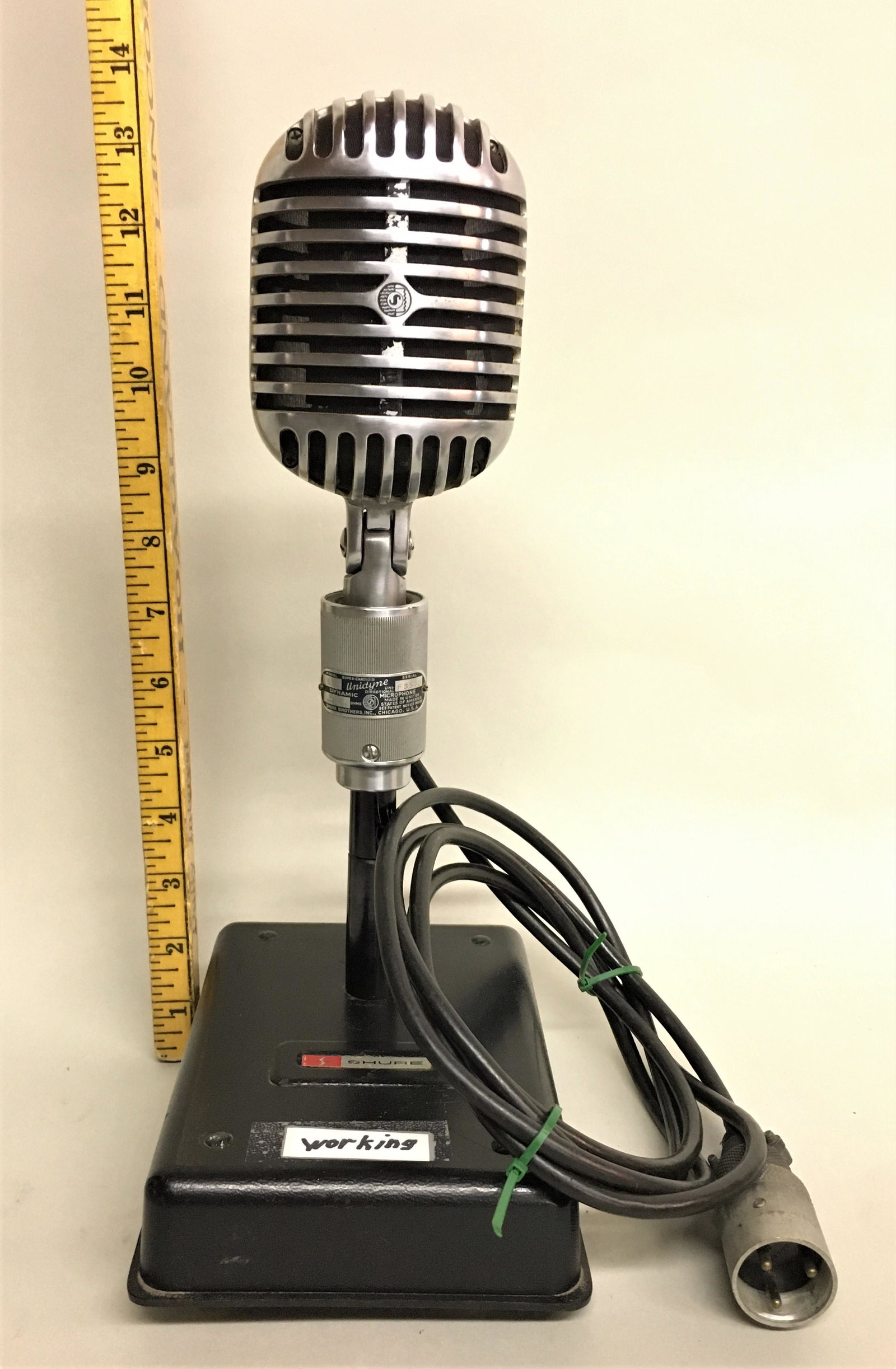 Unidyne Dynamic Microphone Model 556: A Unidyne dynamic microphone, Model 556, on Shure microphone stand