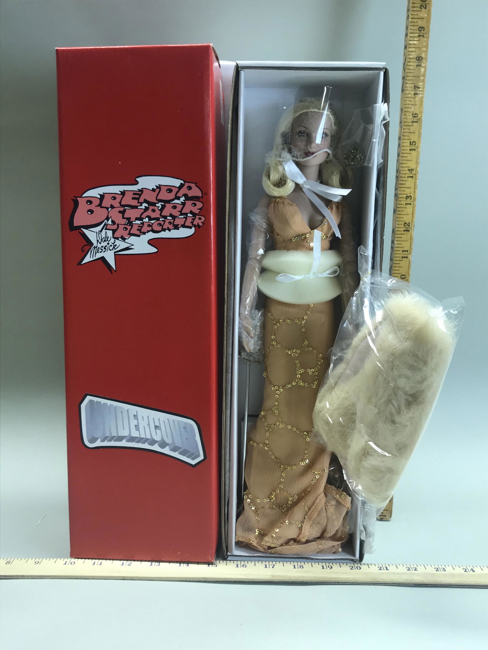 Effanbee Doll: Effanbee Doll, Egyptian Gold, Brenda Staff Reporter, Undercover, by Dale Messick, in original box. E7-BSDD-04