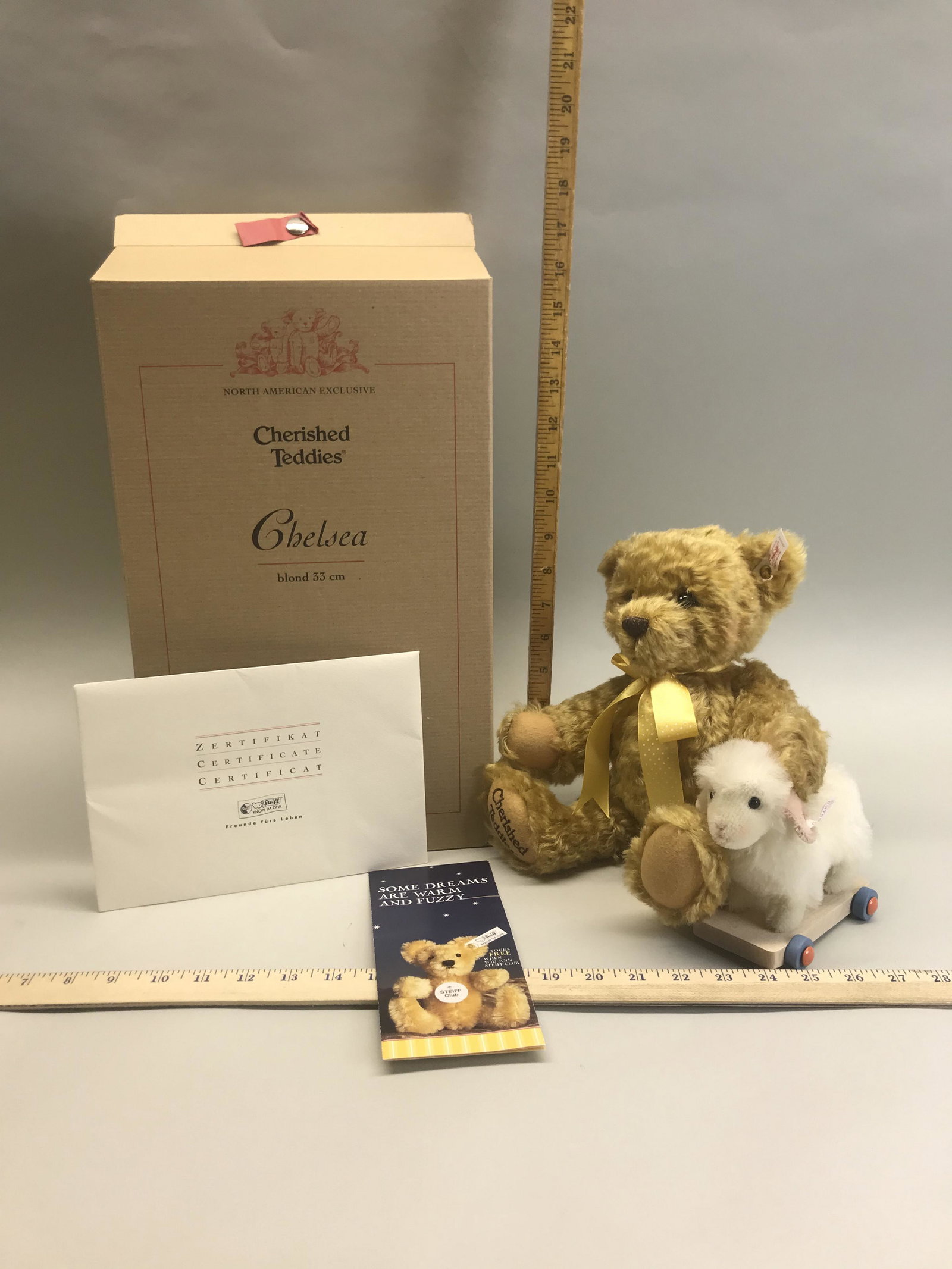 NIB Steiff Chelsea Blonde Teddy Bear: A NIB Steiff "Chelsea" blonde teddy bear 665912