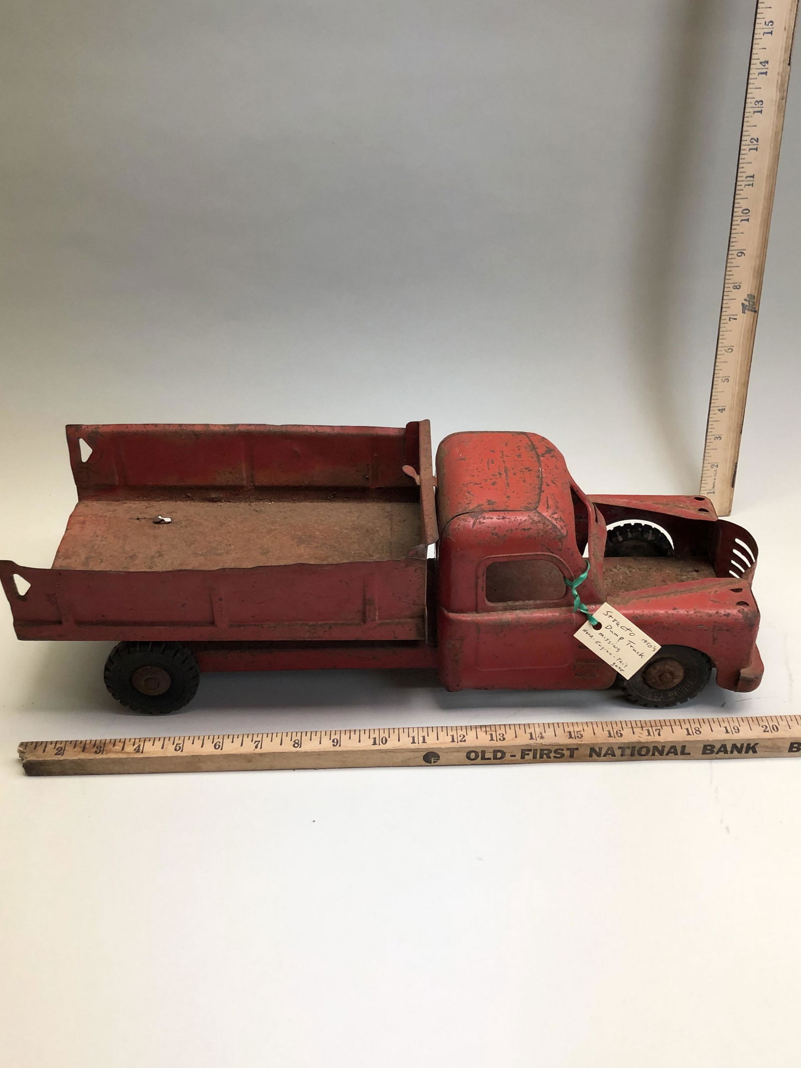 1950s Structo Dump Truck: A 1950s Structo dump truck.