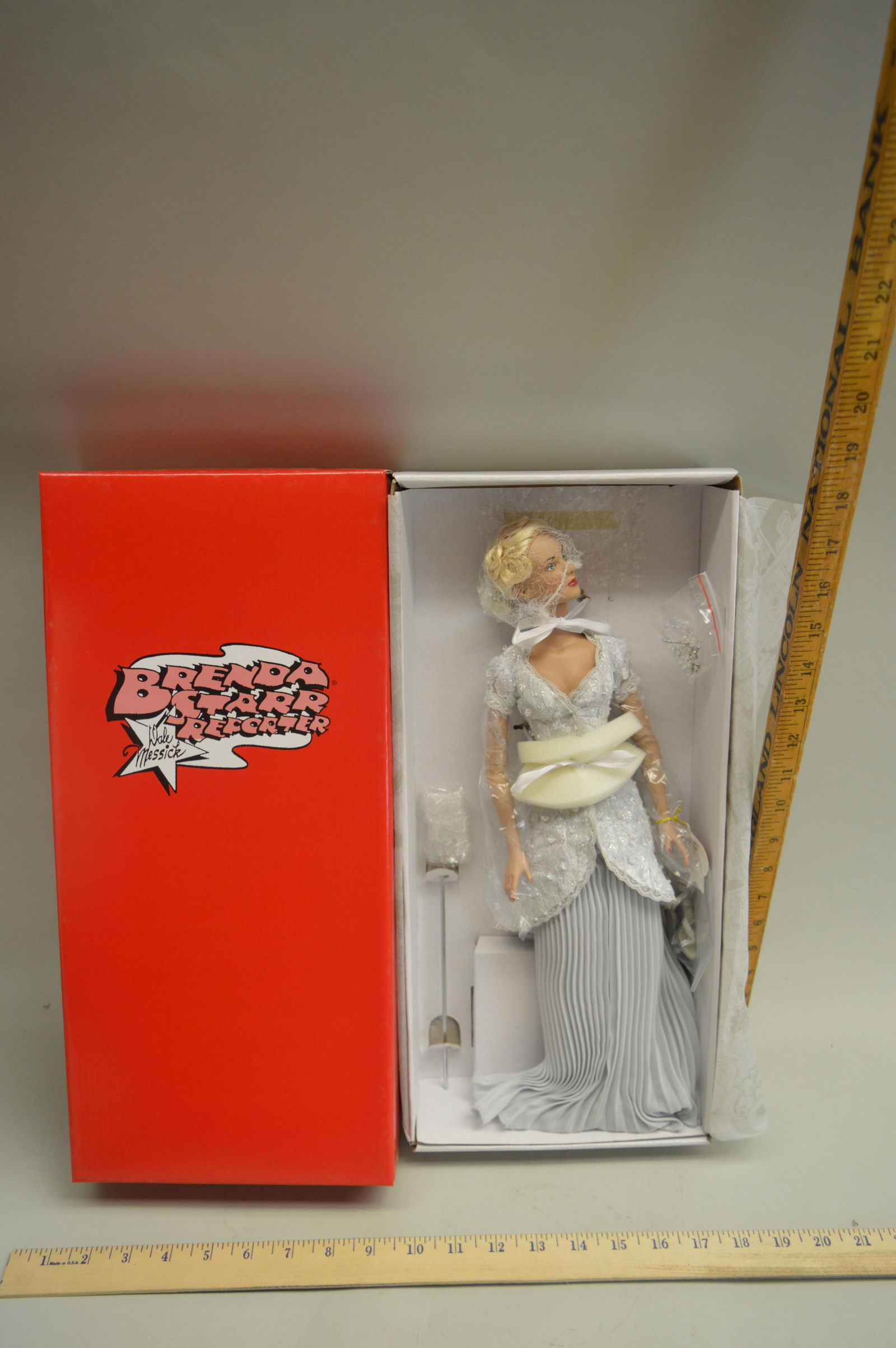 Effanbee Brenda Starr Reporter Crystal Celebration Doll: An Effanbee Brenda Starr Reporter "Crystal Celebration" doll. E5-B16D-11-003