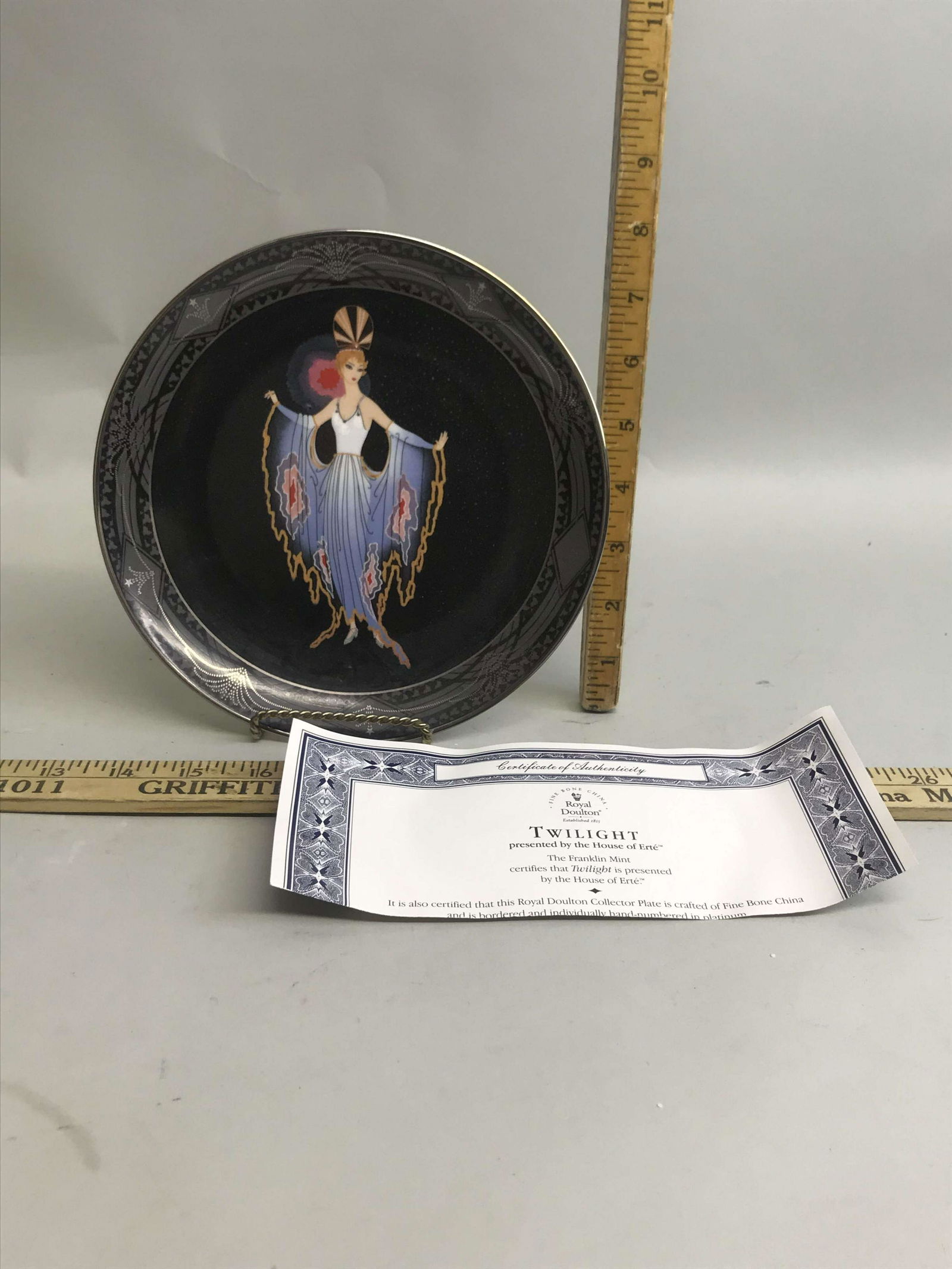 Franklin Mint House of Erte "Twilight" porcelain plate.: Good condition. Please review the images for condition and dimensions.