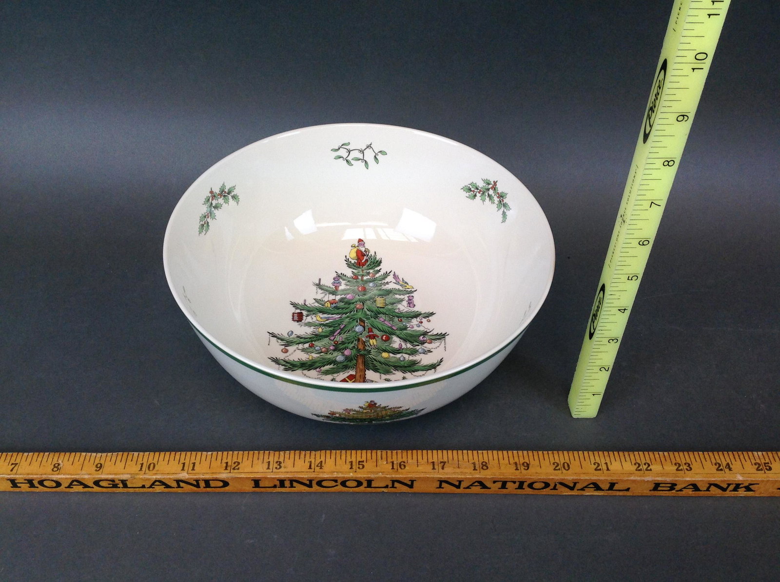 Spode Christmas Tree Round Salad Bowl: A Spode "Christmas Tree" Round Salad Bowl
