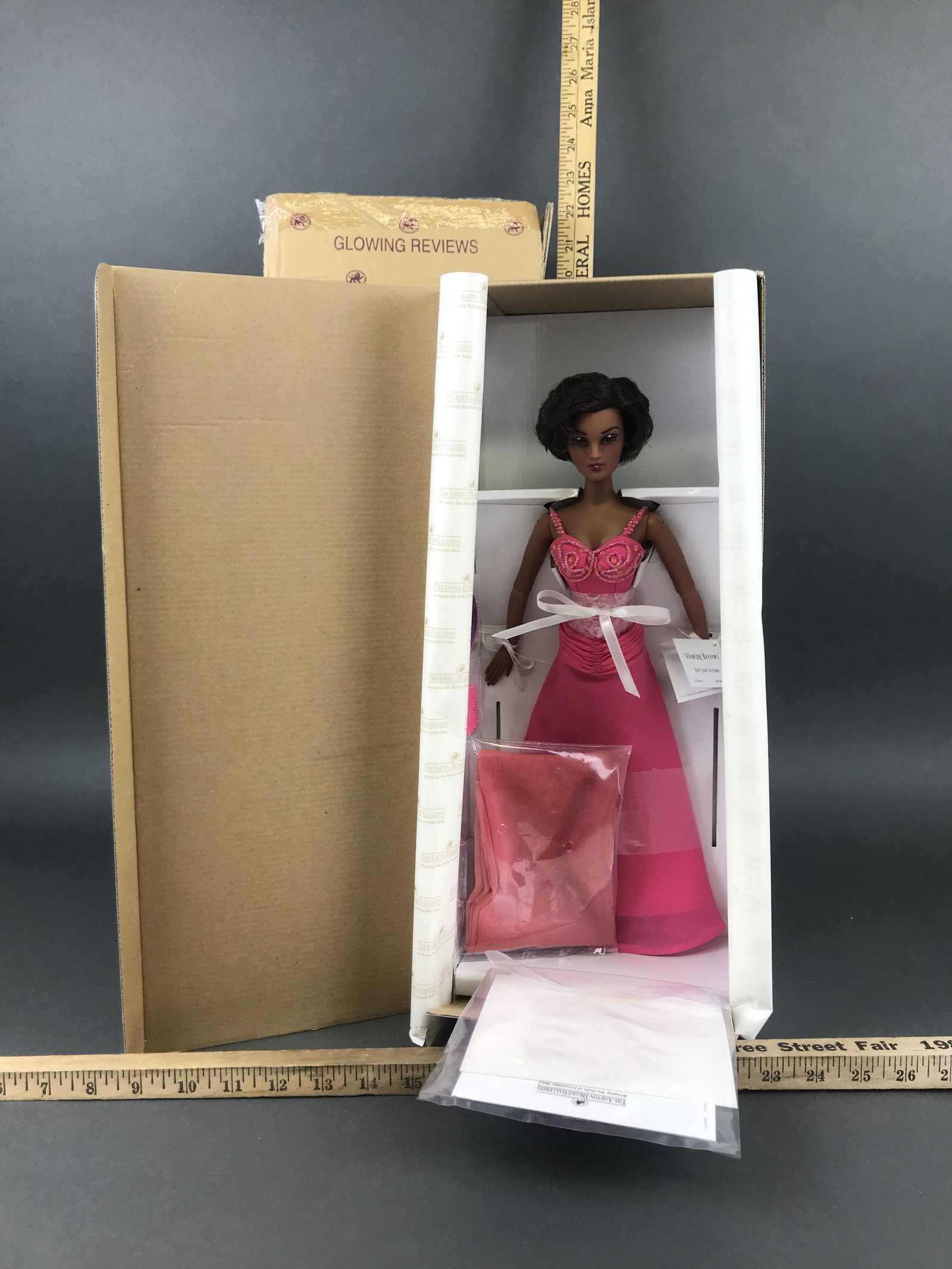 Ashton Drake, Violet Waters Collection, Glowing Reviews: Ashton Drake, Violet Waters Collection, Glowing Reviews Doll, 38400, in original box