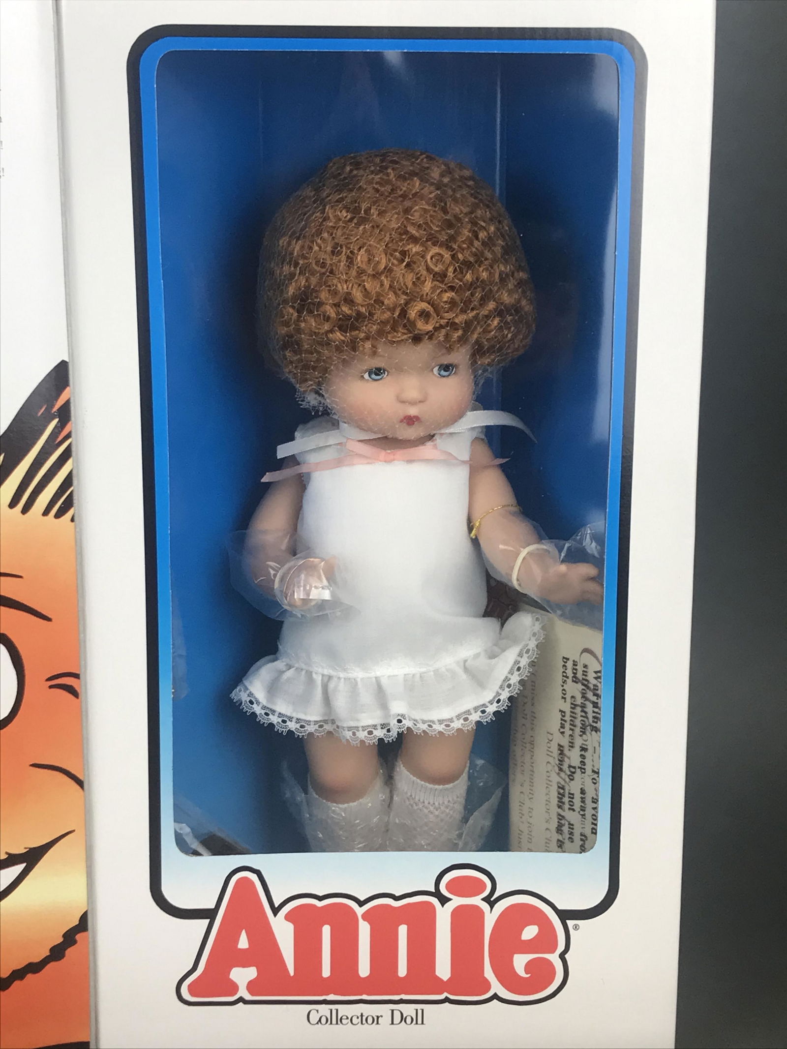 Effanbee, Little Orphan Annie, Absolutely Annie Doll: Effanbee, Little Orphan Annie, Absolutely Annie Doll, PA0400, in original box