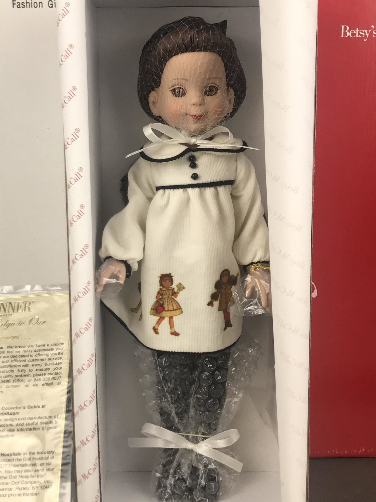 Tonner Doll, Betsy's Family, Fashion Girl Betsy: Tonner Doll, Betsy's Family, Fashion Girl Betsy Doll, T5-B14D-02-001, in original box