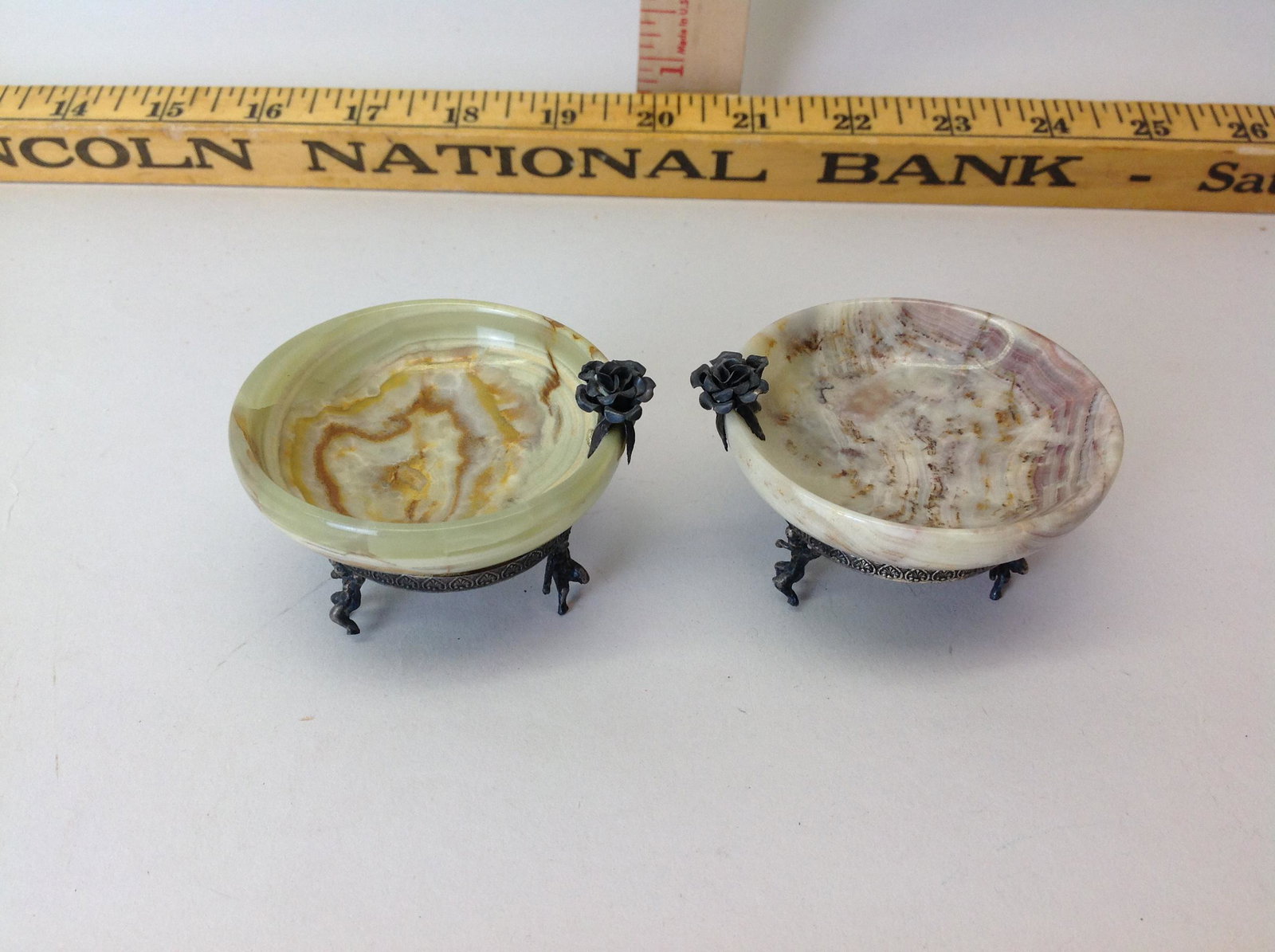 Pair of Italian 800 Silver Mounted Agate Salt Cellars: A pair of Italian 800 silver mounted agate salt cellars.