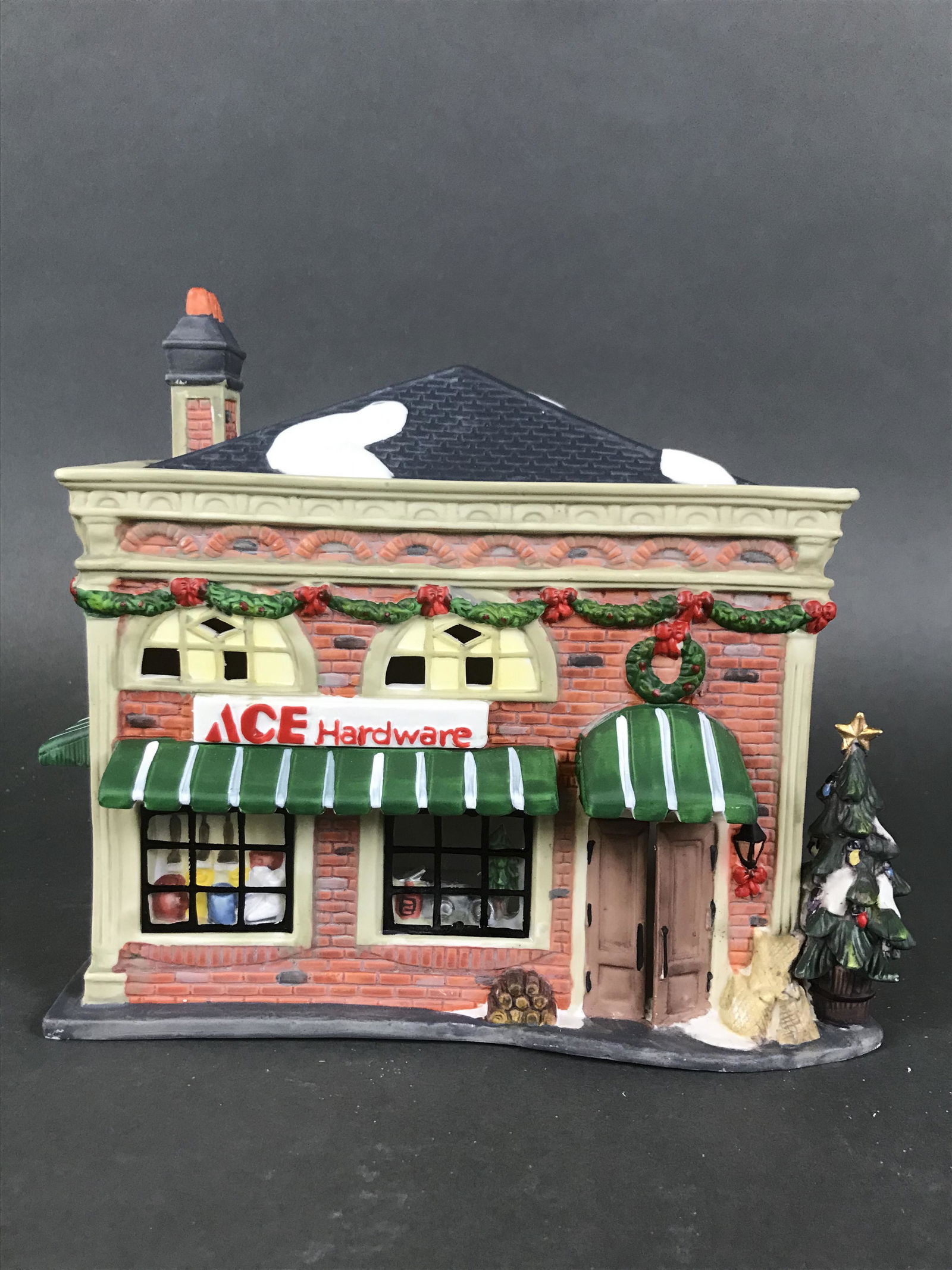 Heartland Valley Village ACE Hardware Christmas: A Heartland Valley Village ACE Hardware Christmas building